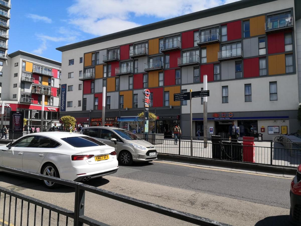 شقة Carnation Flat A In Wembley لندن المظهر الخارجي الصورة